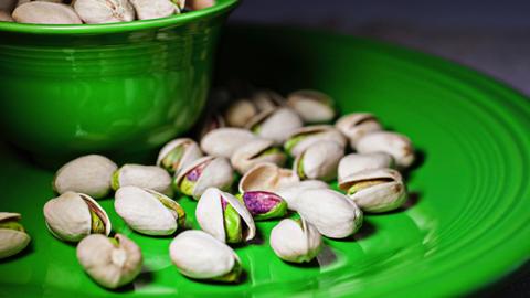 Pistachios help reduce levels of inflammatory cytokines in the body